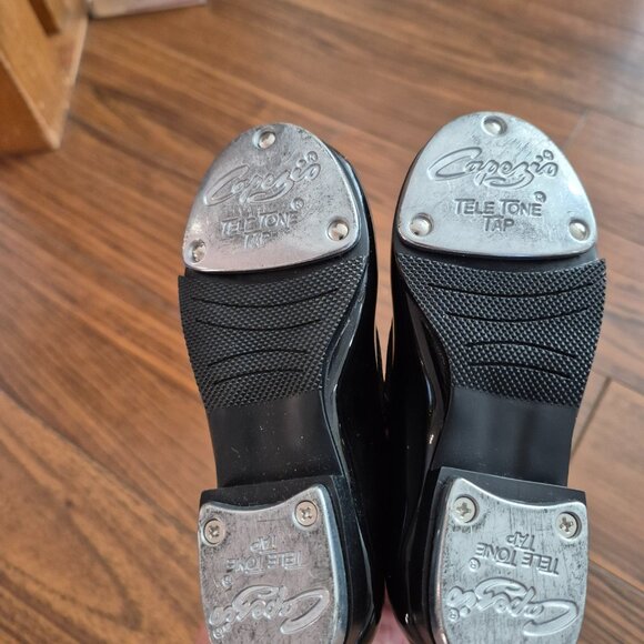 Kids Size 8 Capezio Tap Shoes - Picture 2 of 4